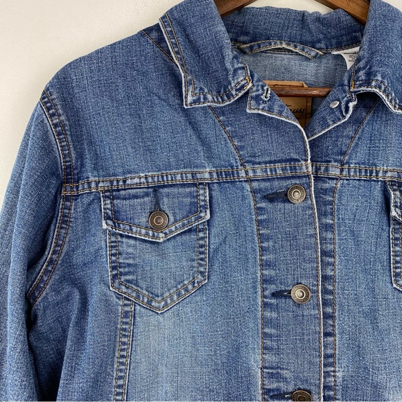 Signature Levi Strauss & Co. size Medium Women’s Blue Denim Jean Jacket - Picture 2 of 6
